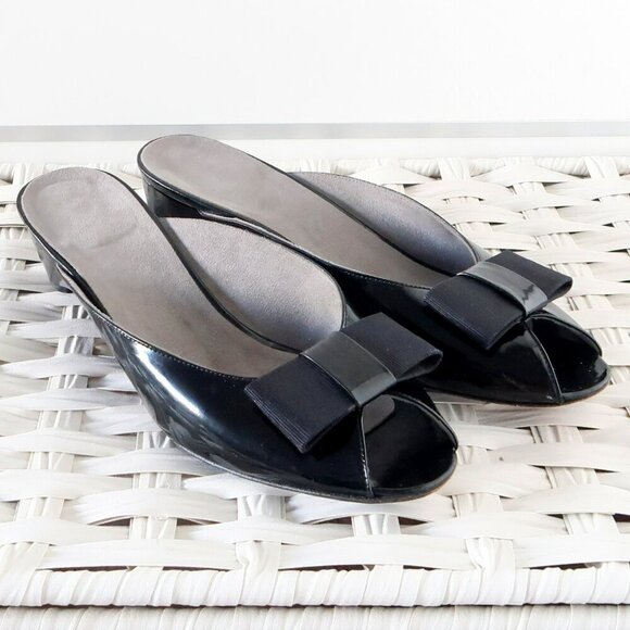 Stuart Weitzman Black Patent Leather Peep Toe Low Heel Mules Slip-on Pump Shoe 8 - Picture 5 of 16